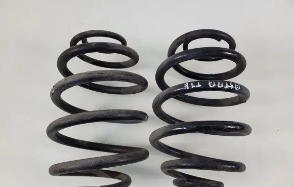Opel Astra F Rear coil spring