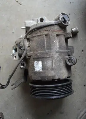 Volkswagen Polo IV 9N3 Air conditioning (A/C) compressor (pump) 6Q0820803K