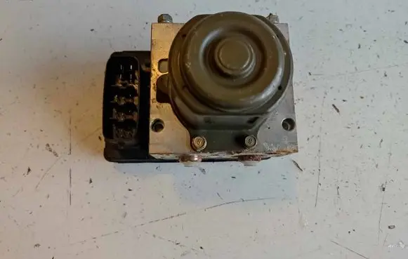 Toyota Corolla Verso E121 ABS Pump 8954113040 4451013070