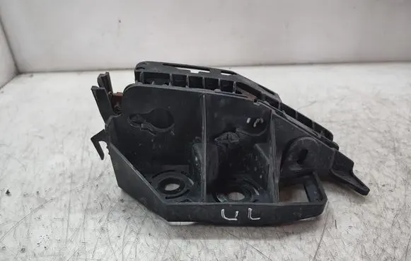 Peugeot 308 SW Front bumper mounting bracket