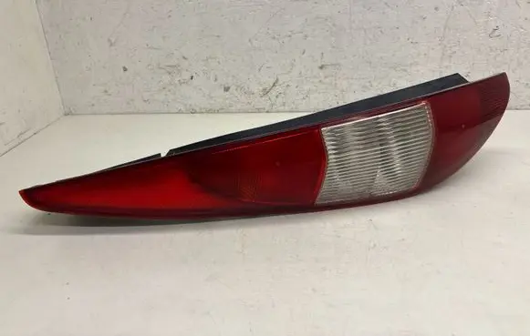 Ford Mondeo Mk III Rear/tail lights 1S7113405C