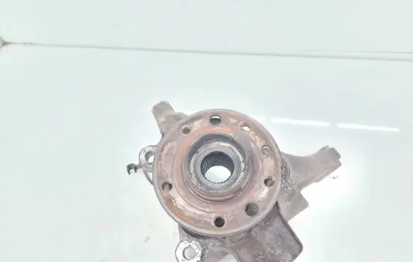 Opel Signum Front wheel hub spindle knuckle 6698L