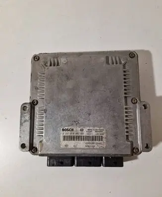 Renault Laguna II Engine control unit/module 28SA5028 8200821886 0281010482