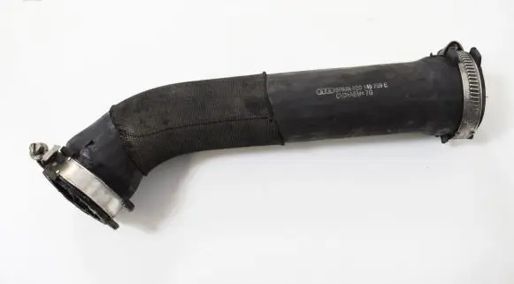 Audi A4 S4 B7 8E 8H Intercooler hose/pipe 8E0145709E