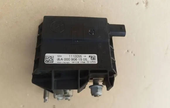 Mercedes-Benz C W205 Battery relay fuse A0009061505