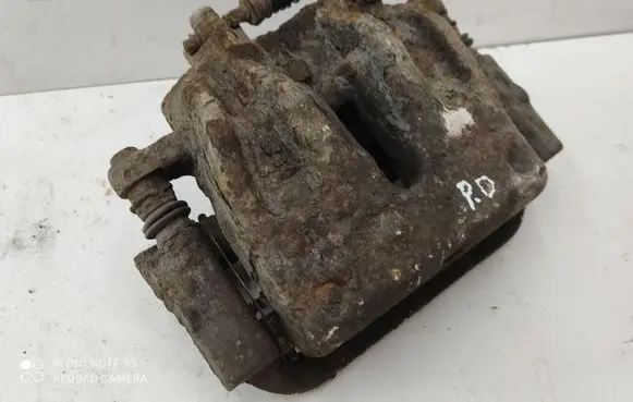 Land Rover Discovery 3 - LR3 Front brake caliper