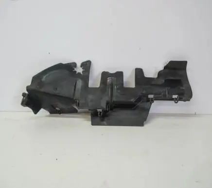 Volkswagen PASSAT B6 Other engine bay part 3C0121284B