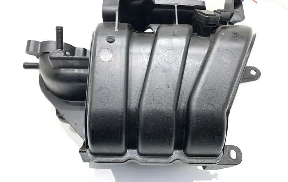 Suzuki Swift IV Intake manifold 