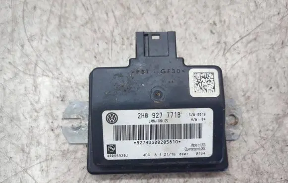 Volkswagen Amarok Other control units/modules 2H0927771B