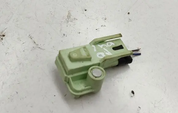 BMW 5 E60 E61 Airbag deployment crash/impact sensor 9118168