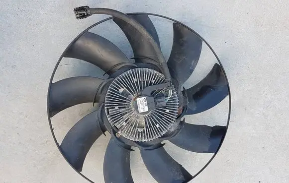 Land Rover Range Rover L405 Viscous fan clutch AH328C617AE U2758001