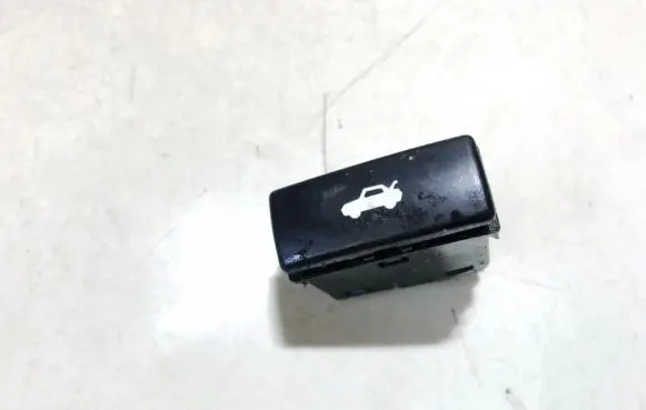 Rover 75 Tailgate opening switch 