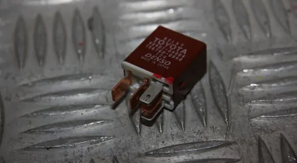 Toyota Land Cruiser (J120) Other relay 9098704004 1567000860