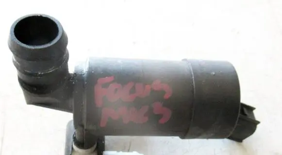 Ford Focus Windscreen/windshield washer pump BV61-17K624-BB T655C