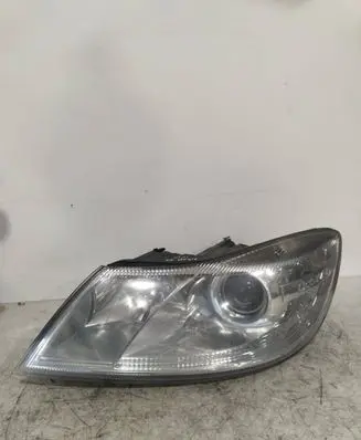 Skoda Octavia Mk2 (1Z) Headlight/headlamp 1Z1941015F 1EL24705201 24705201000192