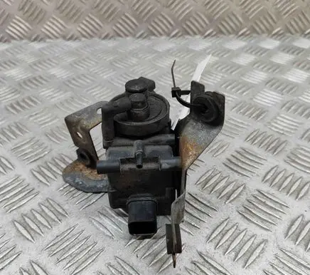 Mitsubishi Galant Vacuum pump G6T50371 MR309795
