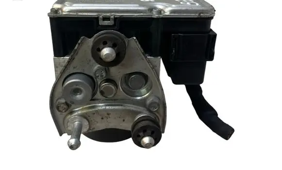 Volkswagen Touareg II ABS Pump 7P0614517E 7P0907379E