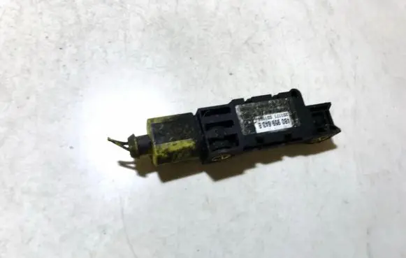 Audi A3 S3 8P Airbag deployment crash/impact sensor 4b0959643e 201171031104