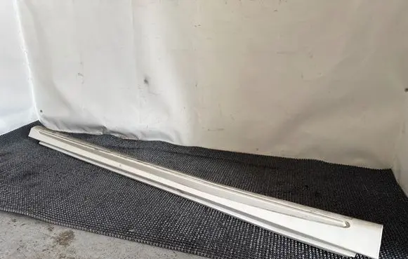 Mercedes-Benz A W176 Sill A1766980154
