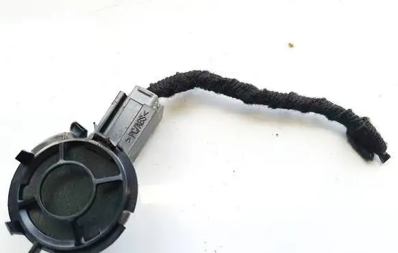 Volvo V50 Front door speaker 30657119