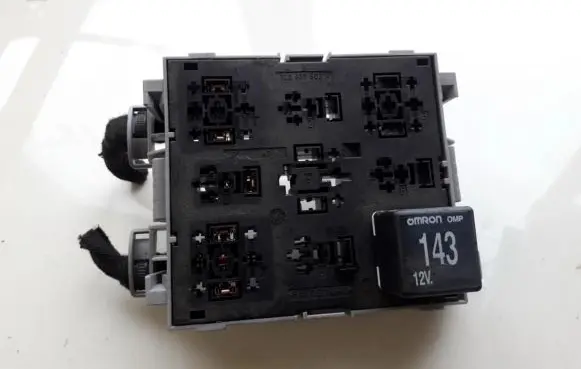 Volkswagen Touareg I Fuse box set 7L0937503A