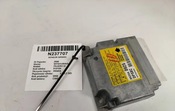 Mitsubishi Pajero Airbag control unit/module 8635A092S W2T64892 DPSSC