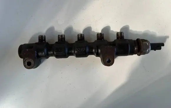 Peugeot Partner Fuel main line pipe 9654592680 6965459 115003102