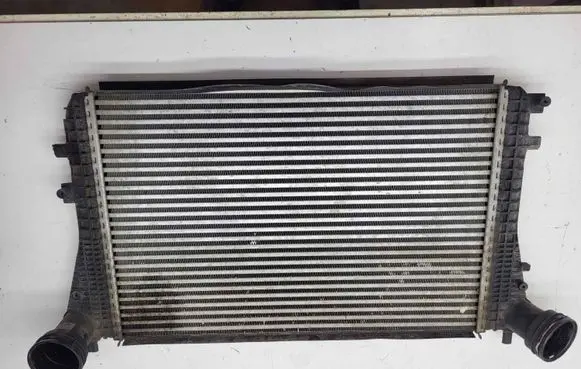 Volkswagen Touran I Intercooler radiator 8ml376746 8ml376121