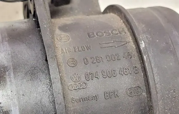 Audi A6 S6 C6 4F Mass air flow meter 0281002461 074906461B