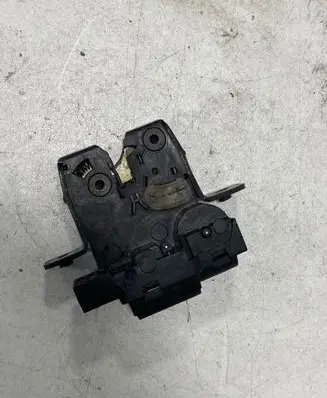 Tailgate/trunk/boot lock/catch/latch