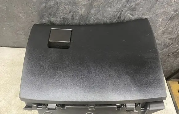 Opel Insignia A Glove box 13308550 13308551 1014668