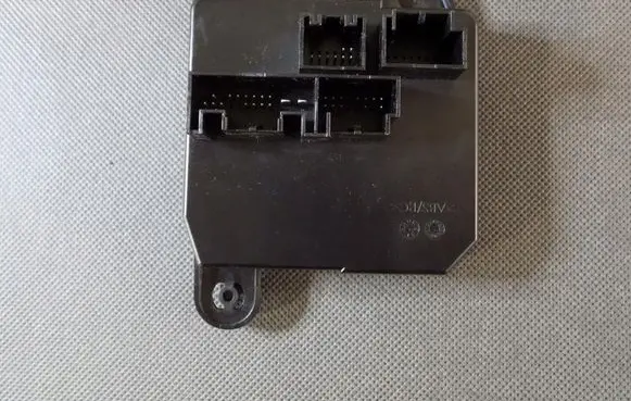 Audi TT TTS RS Mk3 8S Climate control unit 8S0820047