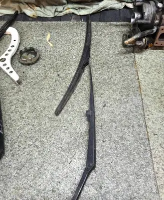 BMW 3 E46 Windshield/front glass wiper blade 