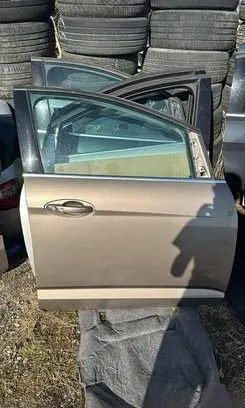 Ford C-MAX II Front door 006