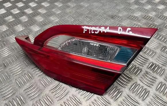 Ford Fiesta Tailgate rear/tail lights H1BB13A602AE 9R79XUA 1BB13A602AE