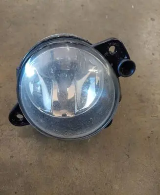 Volkswagen Polo IV 9N3 Front fog light