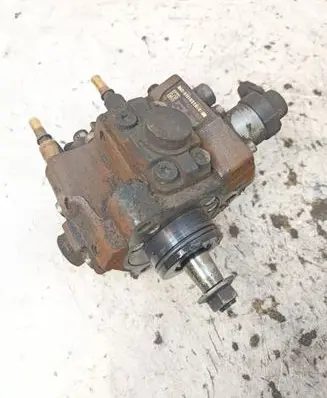 Opel Vivaro Fuel injection high pressure pump 0445010196 9122146 8200503230