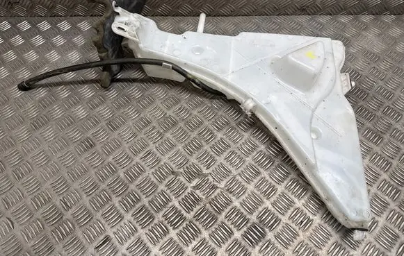 BMW X6 F16 Windshield washer fluid reservoir/tank 7292425 19249710