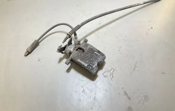 Opel Insignia A Rear brake caliper