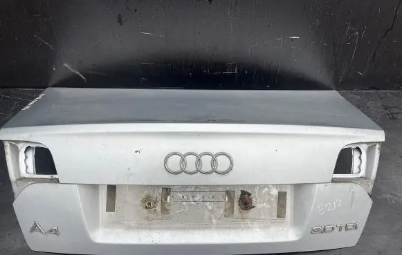 Audi A4 S4 B7 8E 8H Tailgate/trunk/boot lid