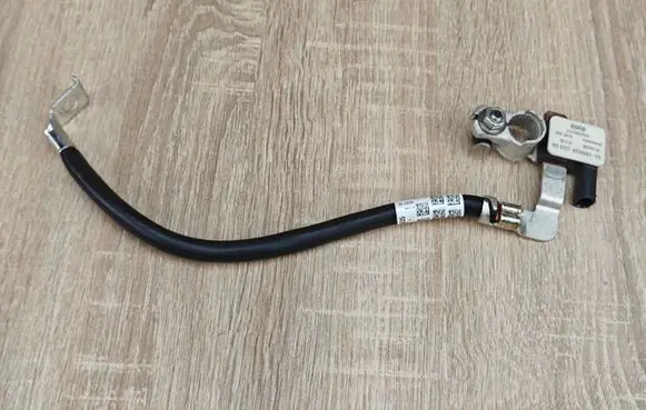 BMW 5 G30 G31 G38 Negative earth cable (battery) 8736083