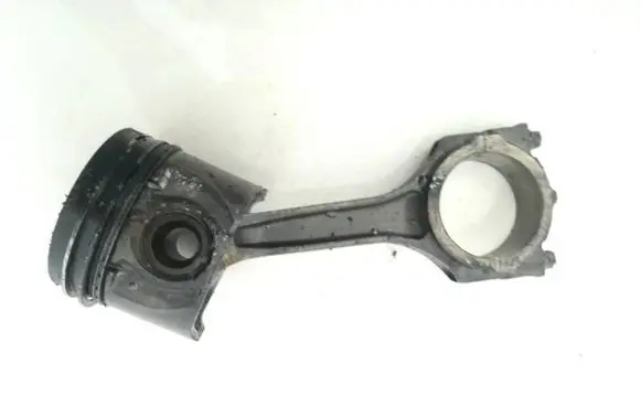 Ford Mondeo Mk III Piston with connecting rod