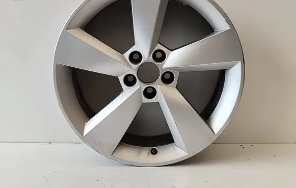 Skoda Rapid (NH) R17 alloy rim 5JA601025C