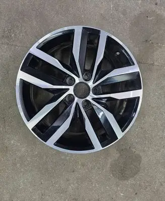 Volkswagen Golf VII R17 alloy rim 5G0601025BT 5G0601025DG