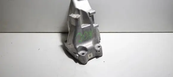 Mercedes-Benz C W205 Engine mounting bracket A6512234303