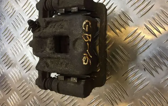 Hyundai Trajet Rear brake caliper
