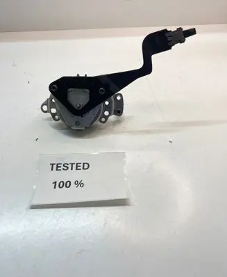 Volkswagen Touran I Seat adjustment assembly 8313993K