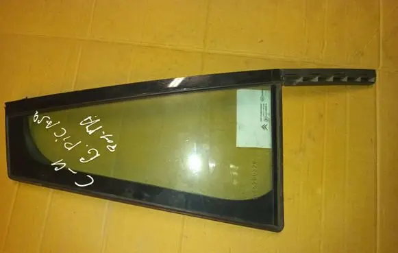 Rear vent window glass