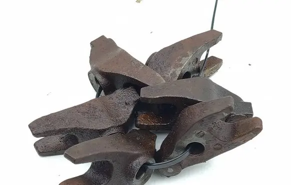 Maserati Ghibli Fuel Injector clamp holder