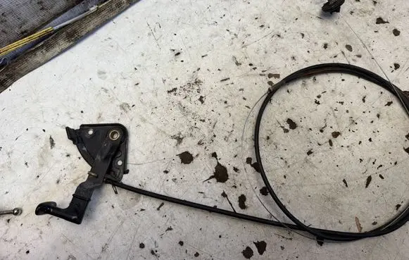 Audi A6 S6 C5 4B Engine bonnet (hood) release handle